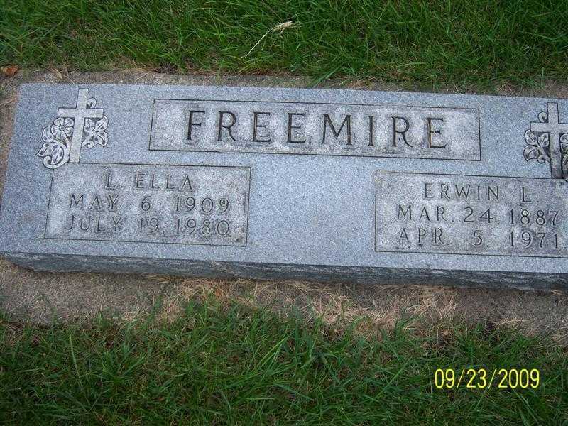 freemire_erwin_ella_headstone.jpg
