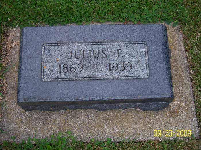 liepold_julius_f_headstone.jpg