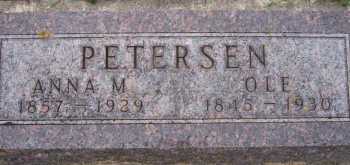 peterson_ole_anna_m_headstone.jpg