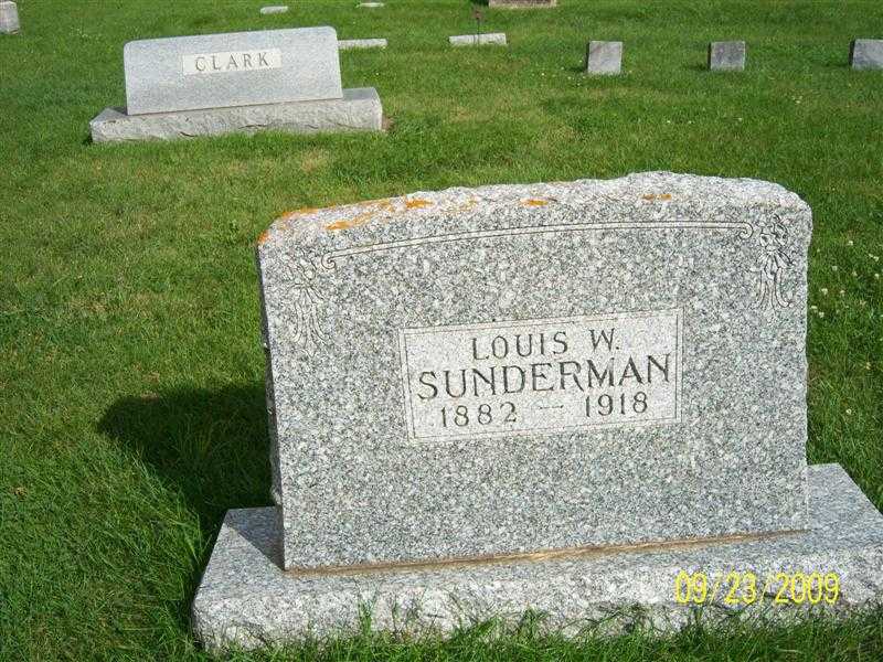 sunderman_louis_headstone.jpg