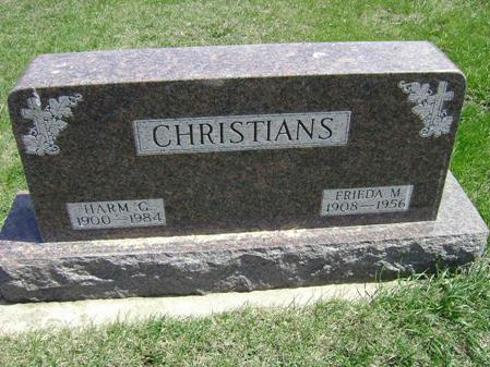 christians_harm_frieda_headstone.jpg.JPG