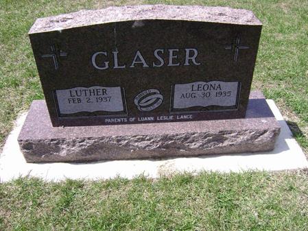 glaser_luther_leona_headstone.jpg.JPG