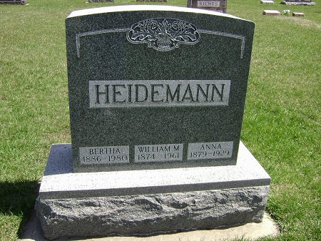 heidemann_bertha_william_anna_headstone.jpg
