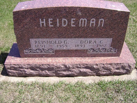 heidemann_reinhold_dora_headstone.jpg