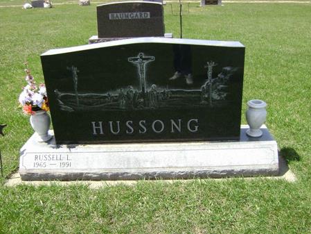 hussong_headstone_jpg.JPG