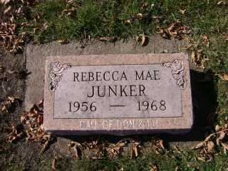 junker_rebeccamae_headstone.jpg
