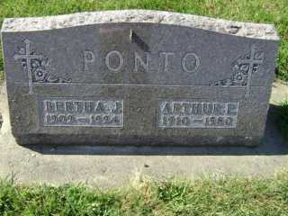 ponto_arthur_bertha_headstone.jpg