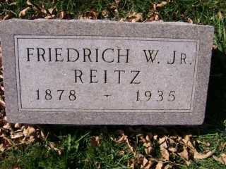reitz_freidrichw_headstone.jpg