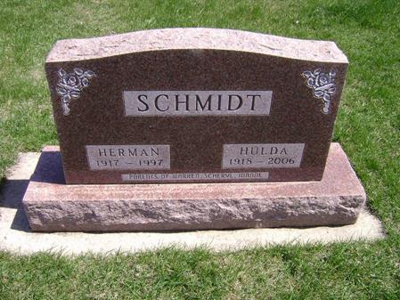 schmidt_herman_hulda_headstone.jpg.JPG